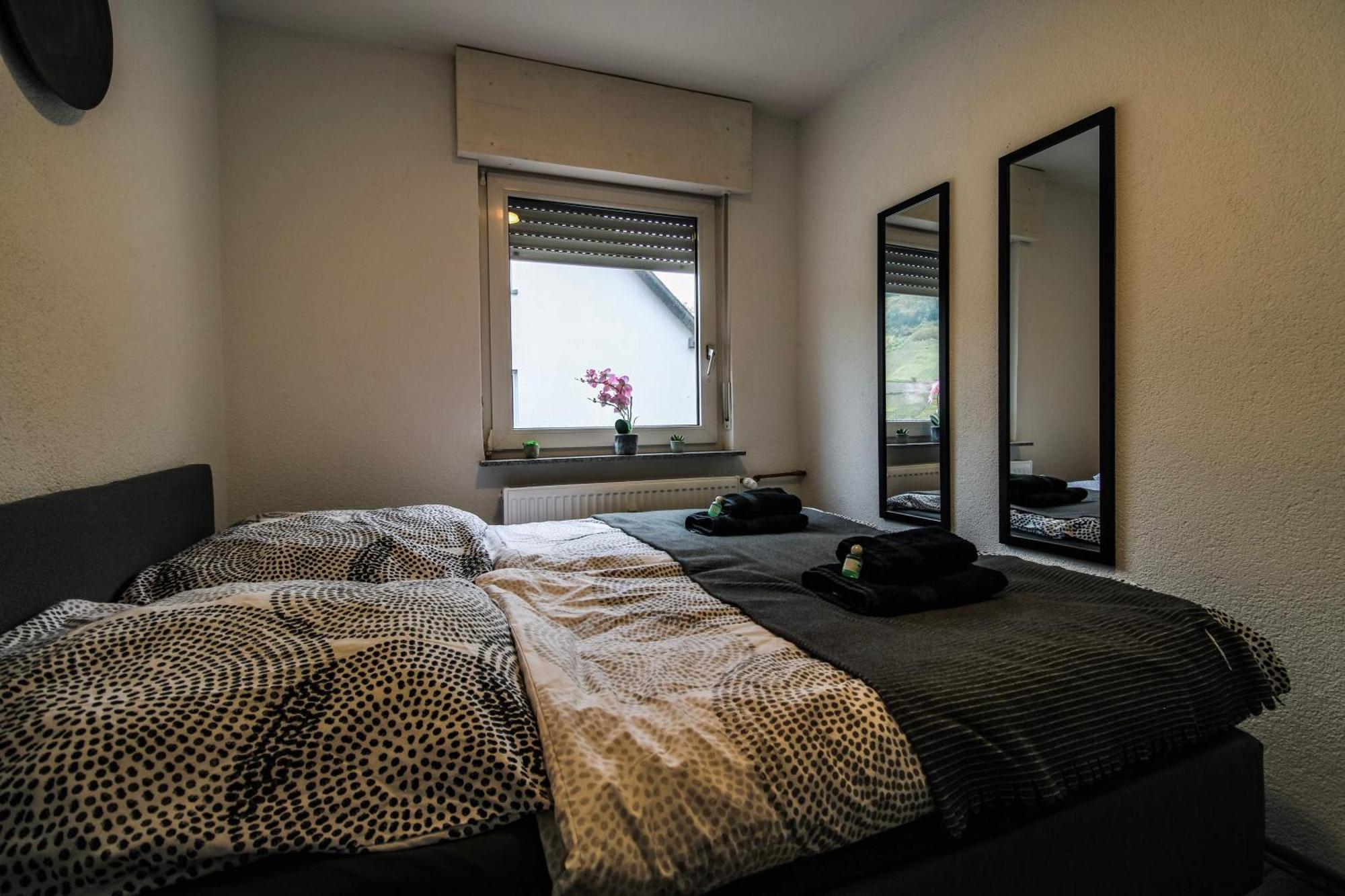 Sweet Six, Balkon, Netflix, Boxspringbetten, Hochwertiges Bad Zell an der Mosel Bagian luar foto